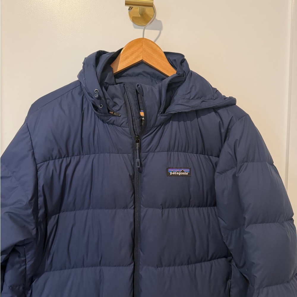Patagonia Men’s Silent Down Jacket - Picture 4 of 10